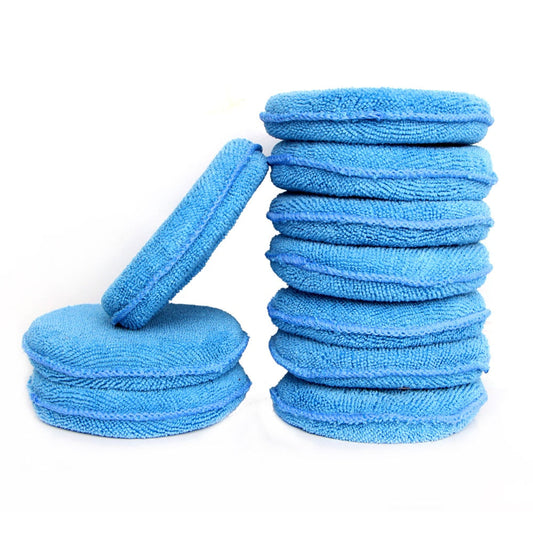 Soft microfiber car wax for a smooth finish